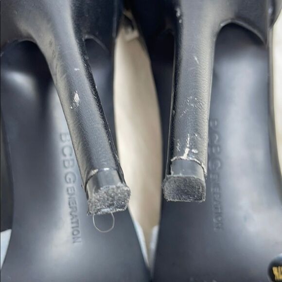 BCBGeneration Dillyn Grey Ankle Strap Heels Sz 7.5 - Picture 7 of 7